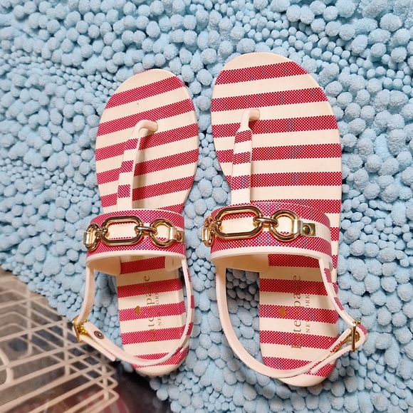 Kate Spade red/white size 5 sandles - Picture 3 of 7